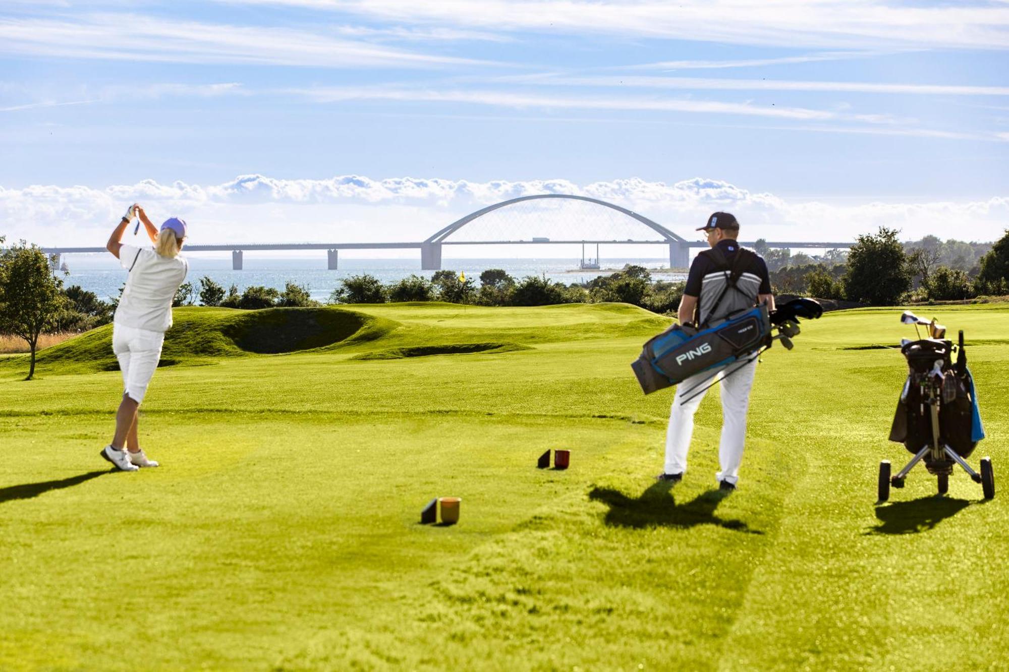 Golf 'N Wave Aktivresort 费马恩 外观 照片