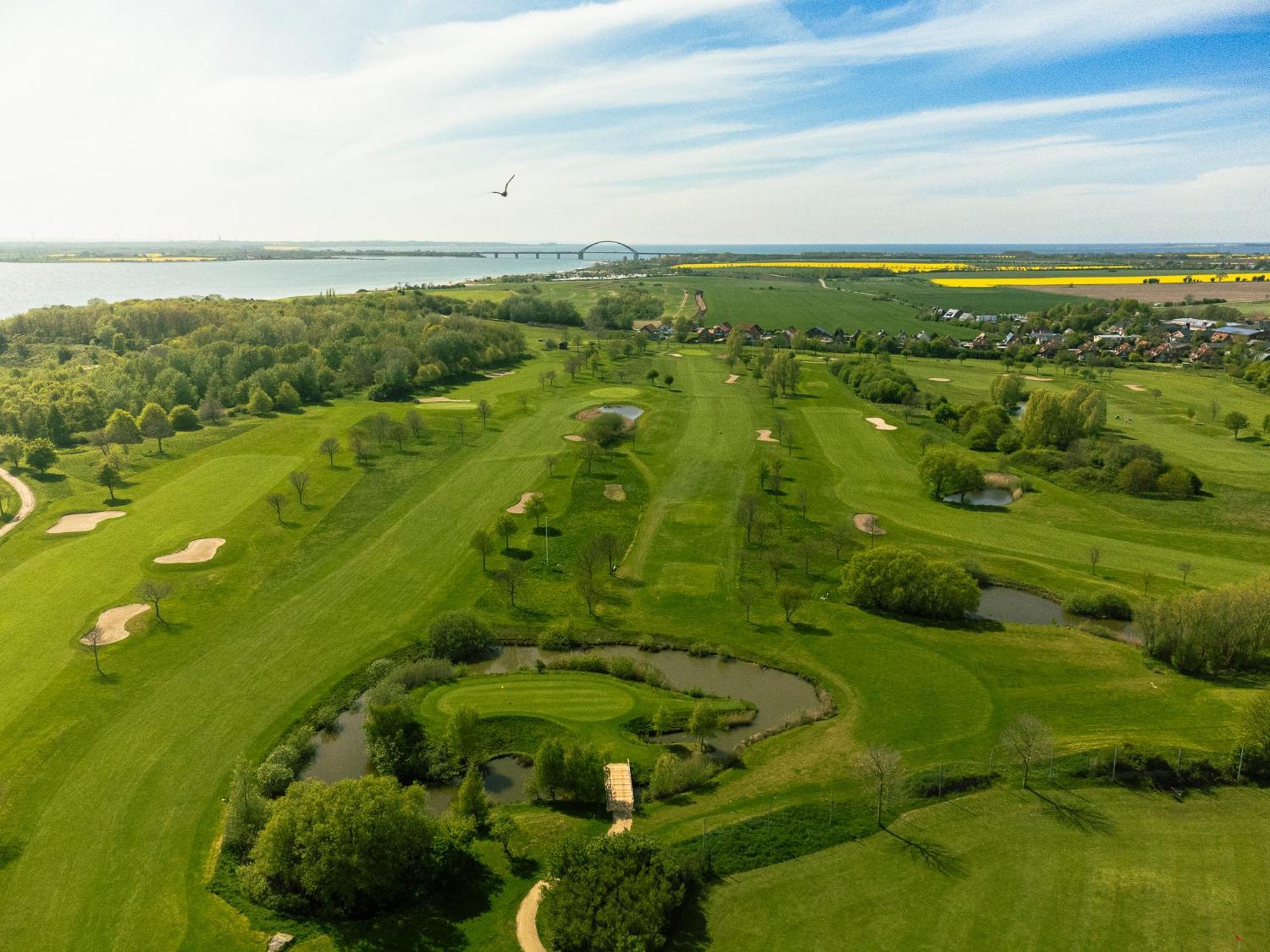 Golf 'N Wave Aktivresort 费马恩 外观 照片